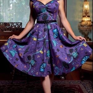 PUG Heidi Fortune Teller EUC